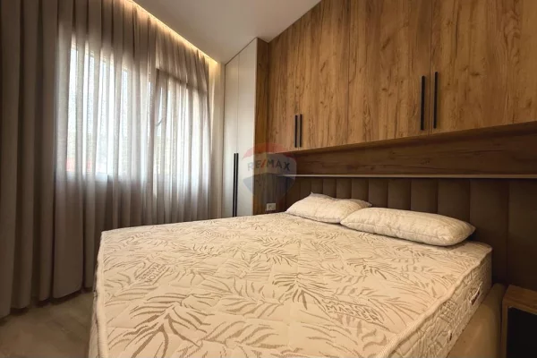 Shtepi me qera Apartament ne Tirane, 1+1, Mobilimi E mobiluar, Pagesa 600  Euro.