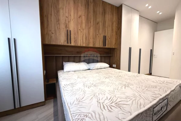 Shtepi me qera Apartament ne Tirane, 1+1, Mobilimi E mobiluar, Pagesa 600  Euro.