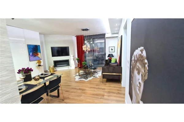 Shtepi me qera Apartament ne Tirane, 2+1, Mobilimi E mobiluar, Pagesa 1,000  Euro.