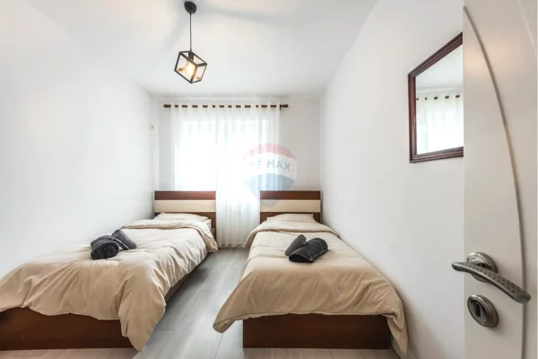 Shtepi me qera Apartament ne Tirane, 2+1, Mobilimi E mobiluar, Pagesa 700  Euro.