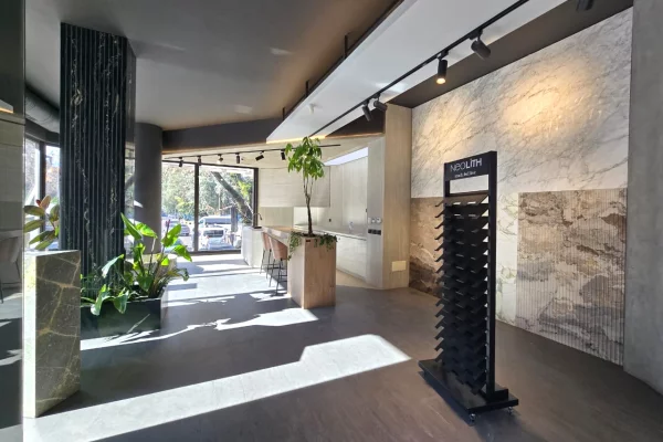 JEPET DYQAN ME QERA STADIUMI DINAMO