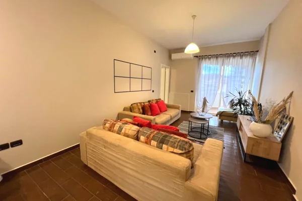 Shtepi me qera 1+1 ne Tirane - 600 Euro