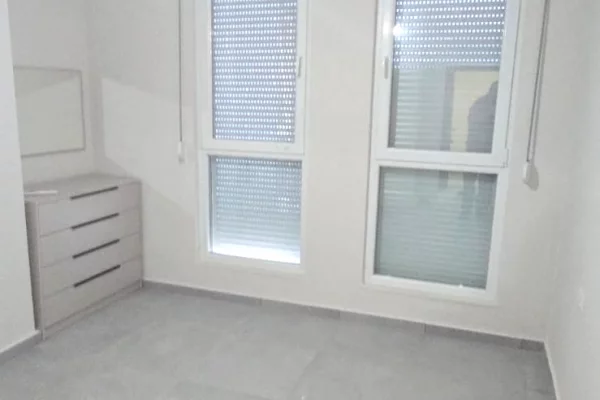 Shtepi me qera Apartament ne Tirane, 1+1, Mobilimi E mobiluar, Pagesa 450  Euro.