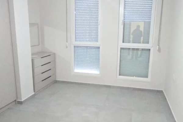 Shtepi me qera Apartament ne Tirane, 1+1, Mobilimi E mobiluar, Pagesa 450  Euro.