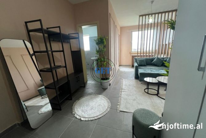 Shtepi ne shitje Apartament ne Durres, Garsoniere, Mobilimi Bosh, pa mobiluar, Pagesa 46,000  Euro.