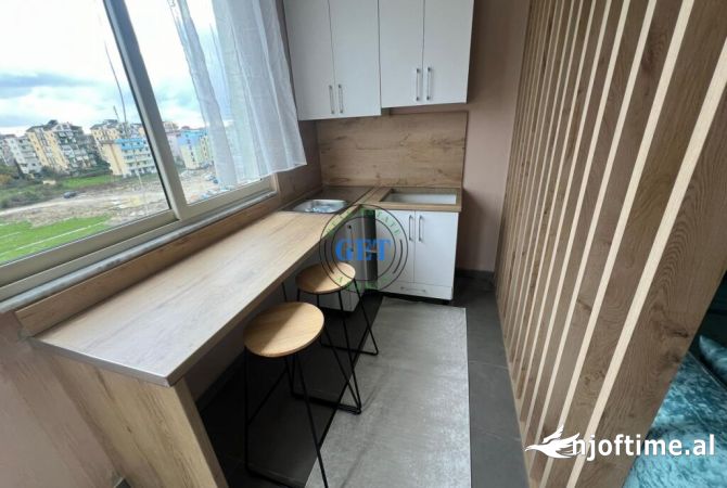 Shtepi ne shitje Apartament ne Durres, Garsoniere, Mobilimi Bosh, pa mobiluar, Pagesa 46,000  Euro.
