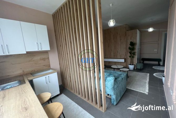 Shtepi ne shitje Apartament ne Durres, Garsoniere, Mobilimi Bosh, pa mobiluar, Pagesa 46,000  Euro.