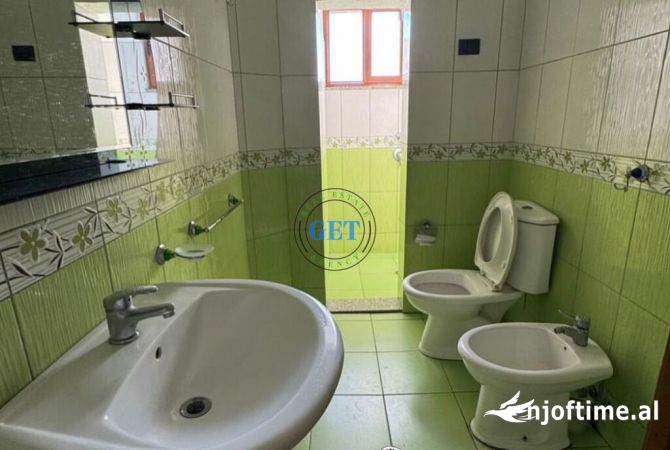 Shtepi me qera 1+1 ne Durres - 250 Euro