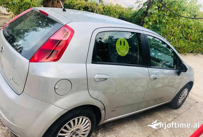 Cars for sale in Tirana - 2,300 Euro