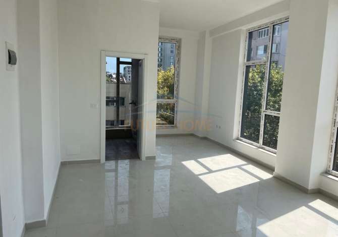 Ambient biznesi me qera 3+1 ne Tirane - 1,200 Euro