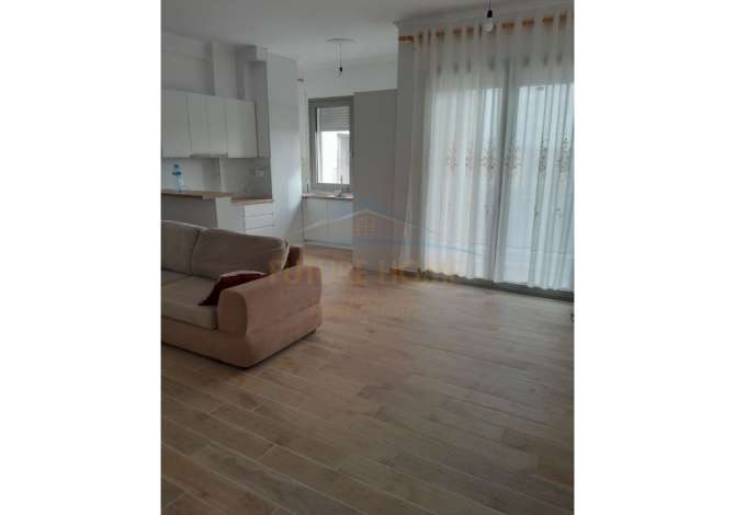 Shtepi me qera 2+1 ne Tirane - 45,000 Leke