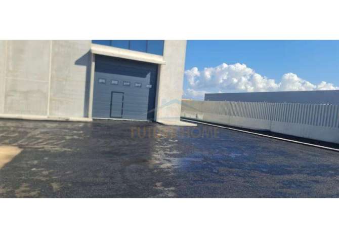 Ambient biznesi me qera 4+1 ne Durres - 7,500 Euro