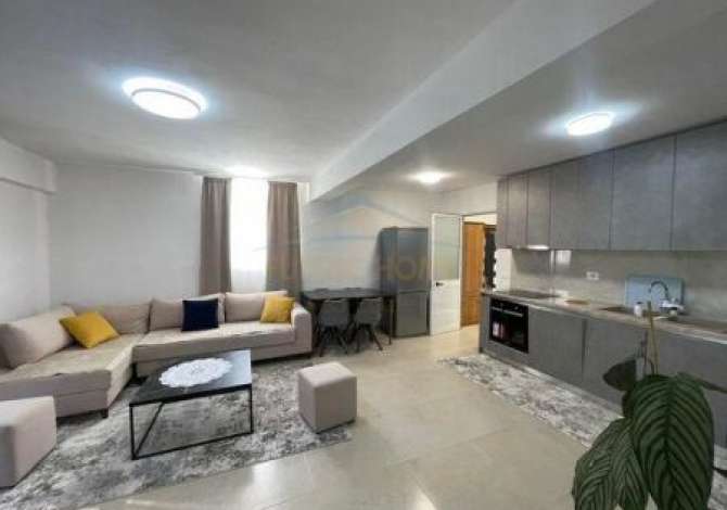 Shtepi me qera 2+1 ne Tirane - 800 Euro