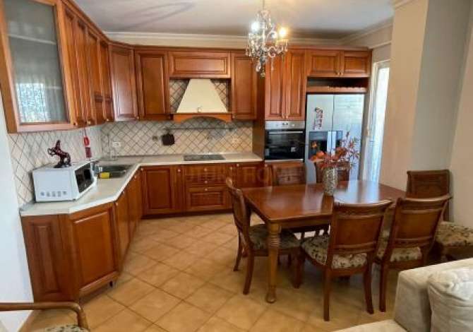 Shtepi me qera 2+1 ne Tirane - 1,200 Euro