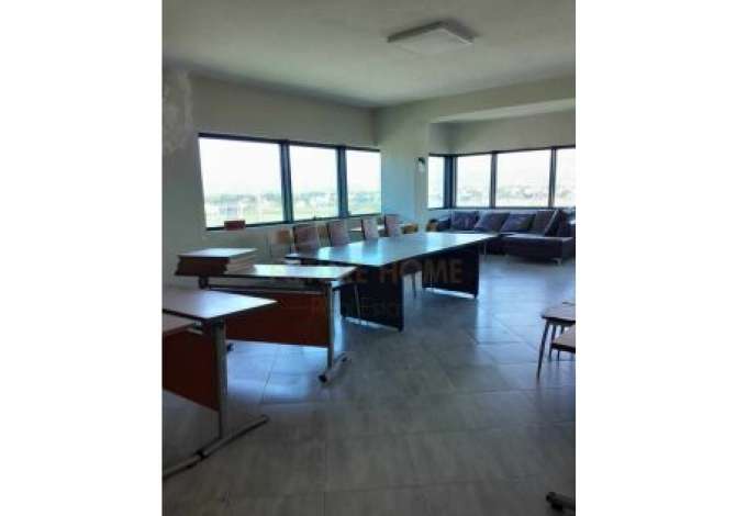 Qera, Godine 4-katshe, mbikalimi i Rinasit, Tirane. AREA40454