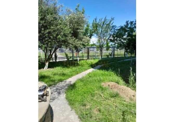 Qera, Godine 4-katshe, mbikalimi i Rinasit, Tirane. AREA40454