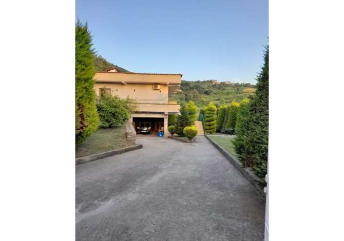 Shtepi ne shitje Apartament ne Tirane, 2+1, Mobilimi E mobiluar, Pagesa 320,000  Euro.