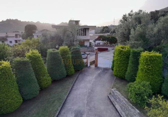 Shtepi ne shitje Apartament ne Tirane, 2+1, Mobilimi E mobiluar, Pagesa 320,000  Euro.