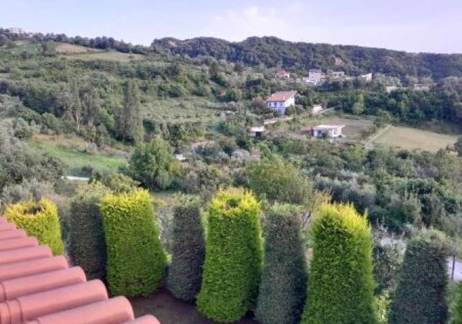 Shtepi ne shitje Apartament ne Tirane, 2+1, Mobilimi E mobiluar, Pagesa 320,000  Euro.