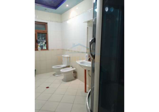 Shtepi ne shitje Apartament ne Tirane, 2+1, Mobilimi E mobiluar, Pagesa 320,000  Euro.