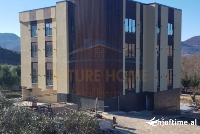 Qera, Hotel 4 kateshe, Mullet, Tirane. AREA42235