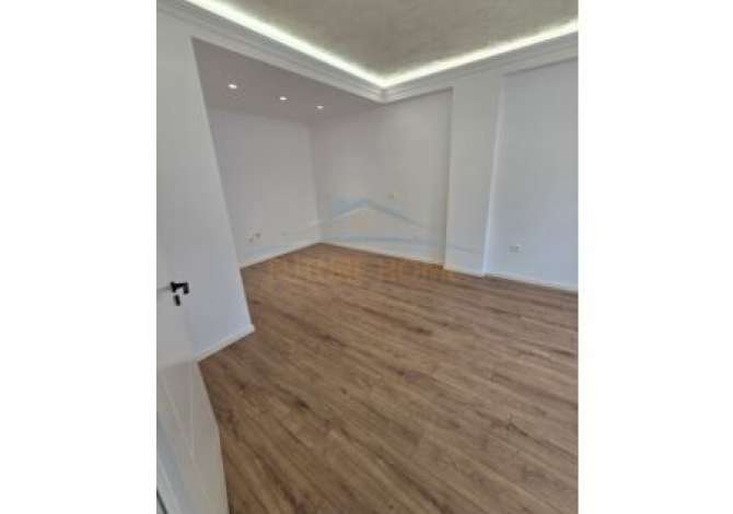 Shtepi ne shitje 2+1 ne Tirane - 210,000 Euro
