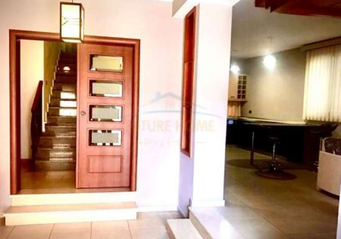 Shtepi ne shitje Vila Luksoze ne Tirane, 4+1, Mobilimi E mobiluar, Pagesa 700,000  Euro.