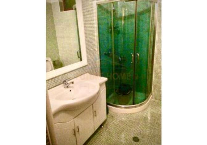 Shtepi ne shitje Vila Luksoze ne Tirane, 4+1, Mobilimi E mobiluar, Pagesa 700,000  Euro.