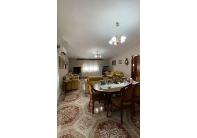 Shtepi ne shitje Vila Luksoze ne Tirane, 6+1, Mobilimi E mobiluar, Pagesa 850,000  Euro.