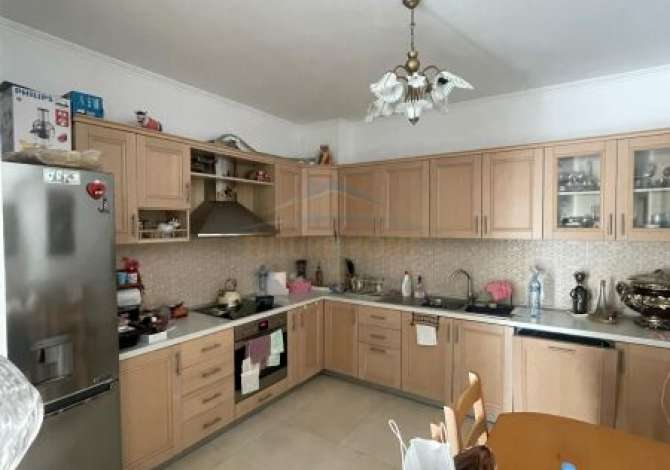 Shtepi ne shitje 2+1 ne Tirane - 210,000 Euro