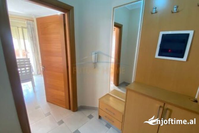 Shtepi ne shitje Apartament ne Sarande, 1+1, Mobilimi Bosh, pa mobiluar, Pagesa 115,000  Euro.
