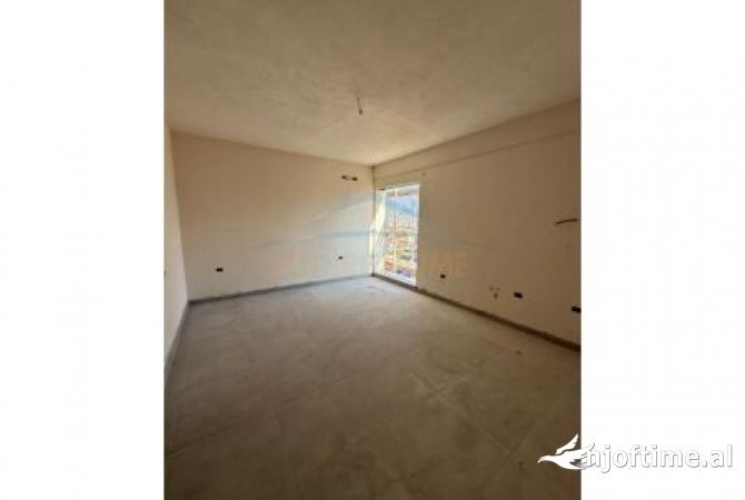 Shtepi ne shitje 1+1 ne Tirane - 76,000 Euro