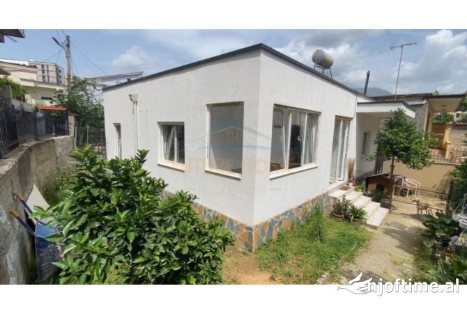 Shtepi me qera 2+1 ne Tirane - 600 Euro