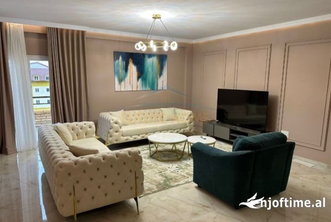 Shtepi me qera 3+1 ne Tirane - 1,200 Euro