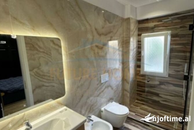 Shtepi me qera Apartament ne Tirane, 3+1, Mobilimi E mobiluar, Pagesa 1,200  Euro.