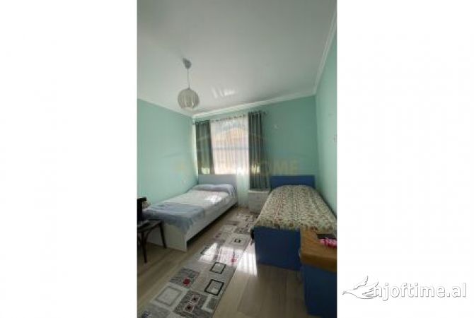 Shtepi ne shitje 3+1 ne Tirane - 215,000 Euro