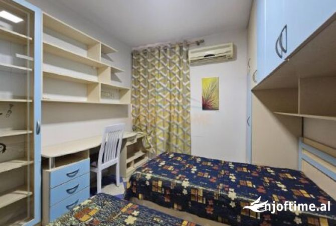 Shtepi me qera Apartament ne Tirane, 2+1, Mobilimi E mobiluar, Pagesa 750  Euro.