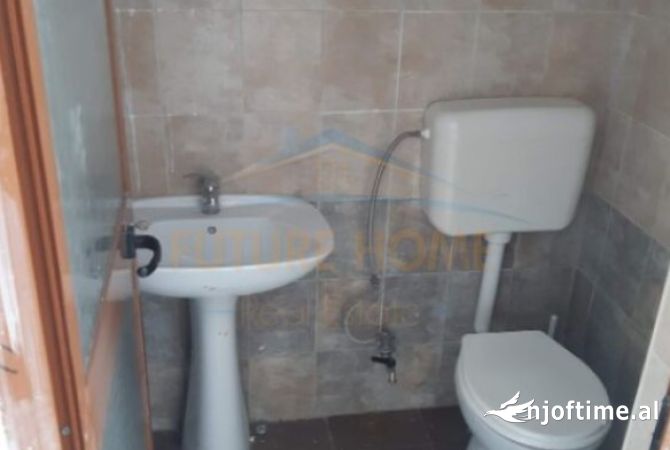 Ambient biznesi ne shitje 1+1 ne Tirane - 90,000 Euro