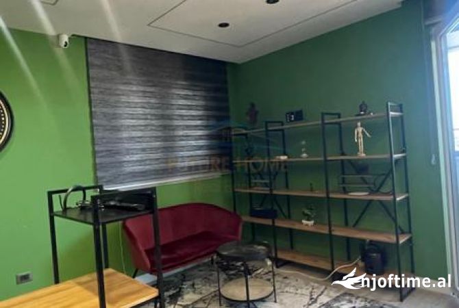 Ambient biznesi me qera 3+1 ne Tirane - 1,300 Euro