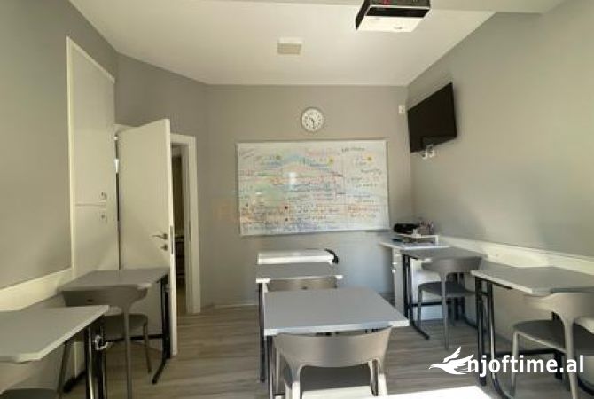 Business Property for Rent 3+1 in Tirana - 1,500 Euro