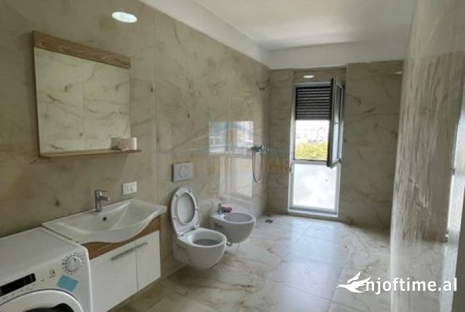 Shtepi ne shitje 3+1 ne Tirane - 210,000 Euro