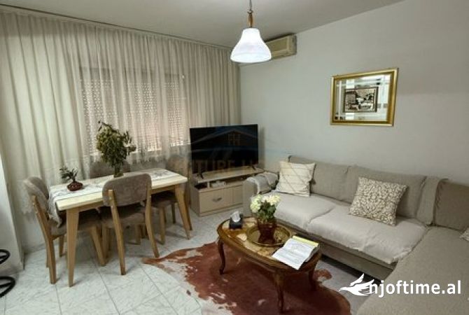 Shtepi me qera 3+1 ne Tirane - 55,000 Leke