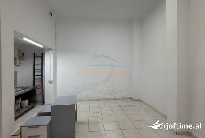 Ambient biznesi me qera 1+1 ne Tirane - 400 Euro