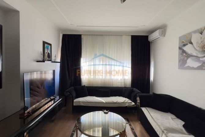 Shtepi ne shitje 2+1 ne Tirane - 160,000 Euro
