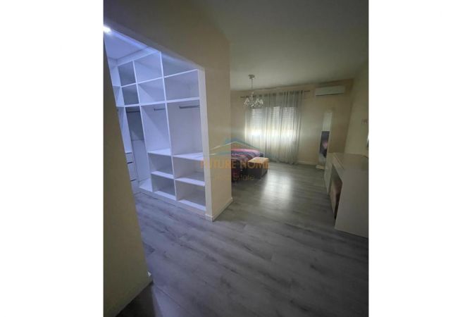 Shtepi me qera 2+1 ne Tirane - 1,500 Euro