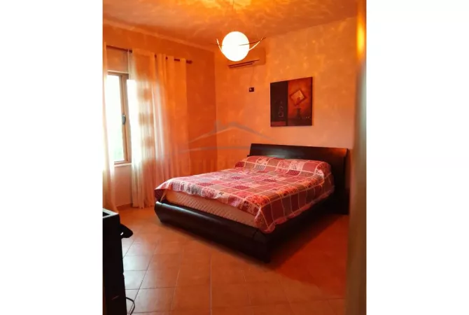 Shtepi ne shitje 2+1 ne Tirane - 320,000 Euro
