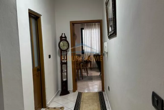 Shtepi ne shitje 2+1 ne Tirane - 200,000 Euro
