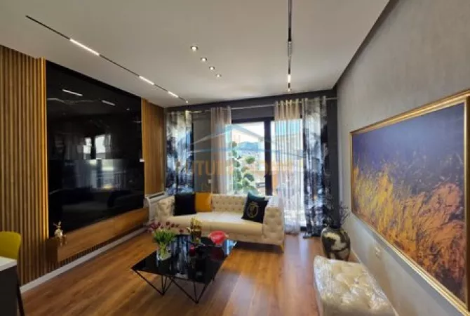 Shtepi ne shitje 1+1 ne Tirane - 212,000 Euro
