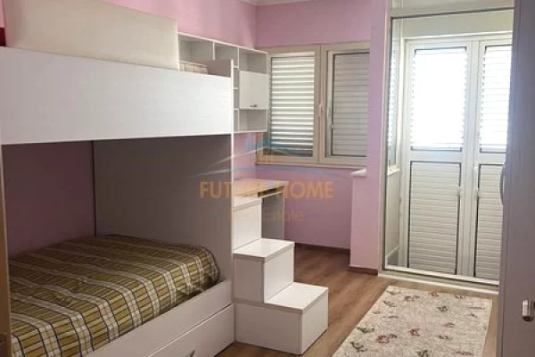 Shtepi me qera 2+1 ne Tirane - 700 Euro