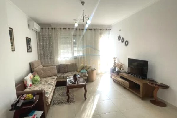 Shtepi ne shitje 2+1 ne Tirane - 220,000 Euro